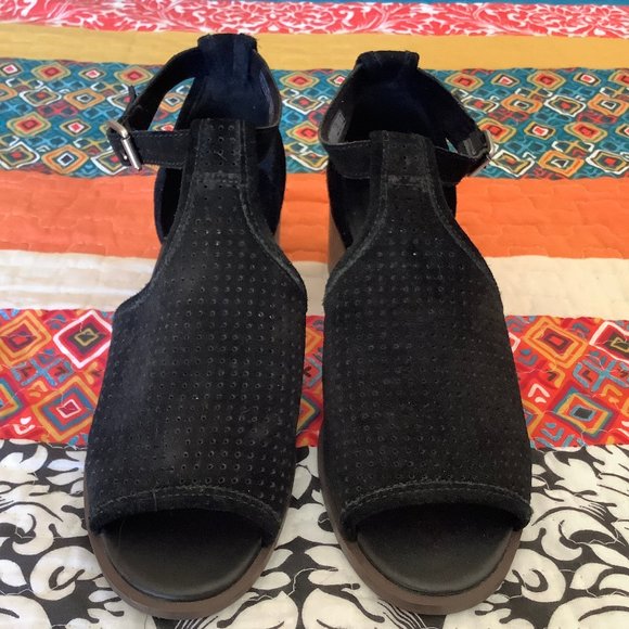 Koolaburra by UGG Ashlyn Sandal - Picture 1 of 5
